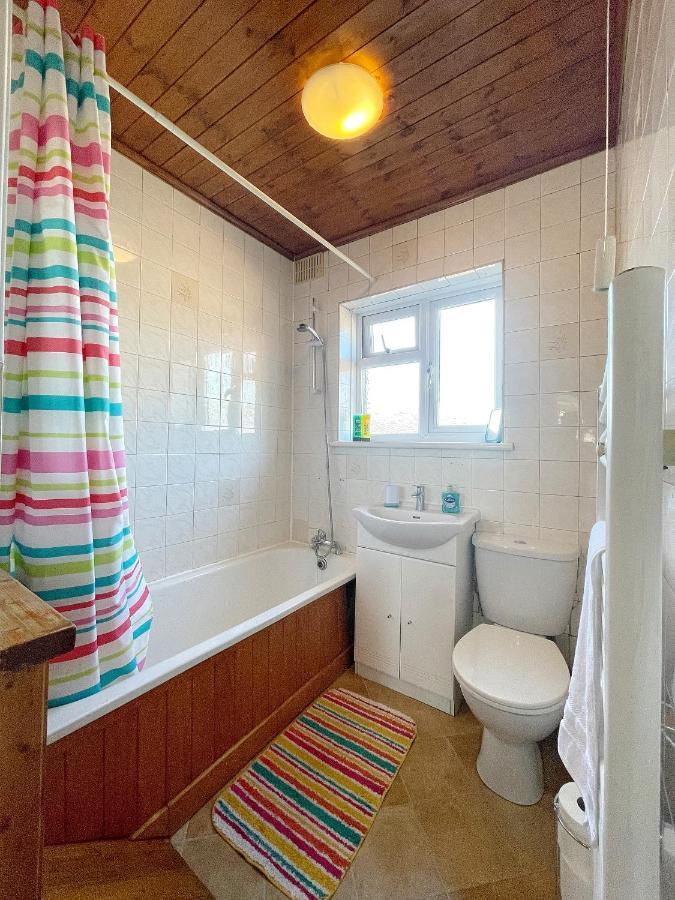3 Bed Duplex Flat, Free Wifi & Netflix, Ideal For Contractors Apartman Gravesend Kültér fotó
