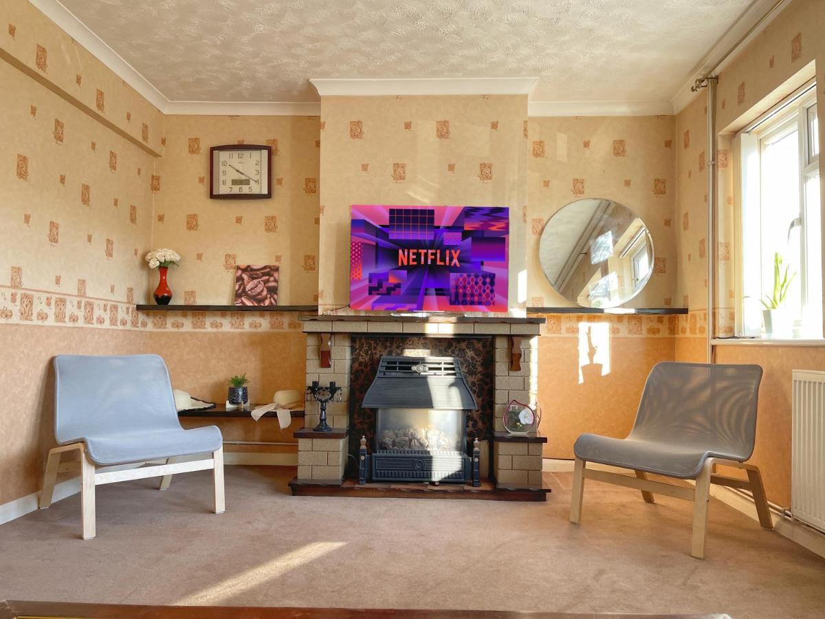 3 Bed Duplex Flat, Free Wifi & Netflix, Ideal For Contractors Apartman Gravesend Kültér fotó