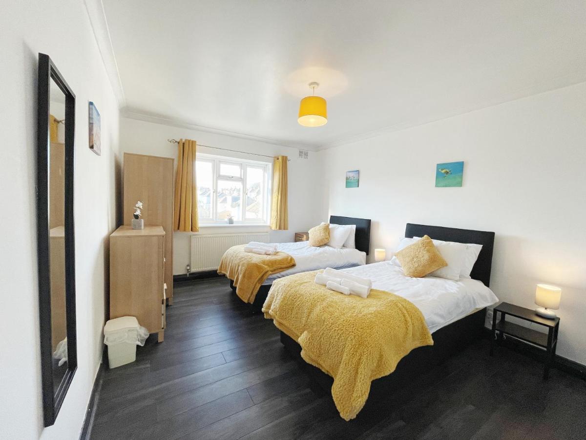 3 Bed Duplex Flat, Free Wifi & Netflix, Ideal For Contractors Apartman Gravesend Kültér fotó
